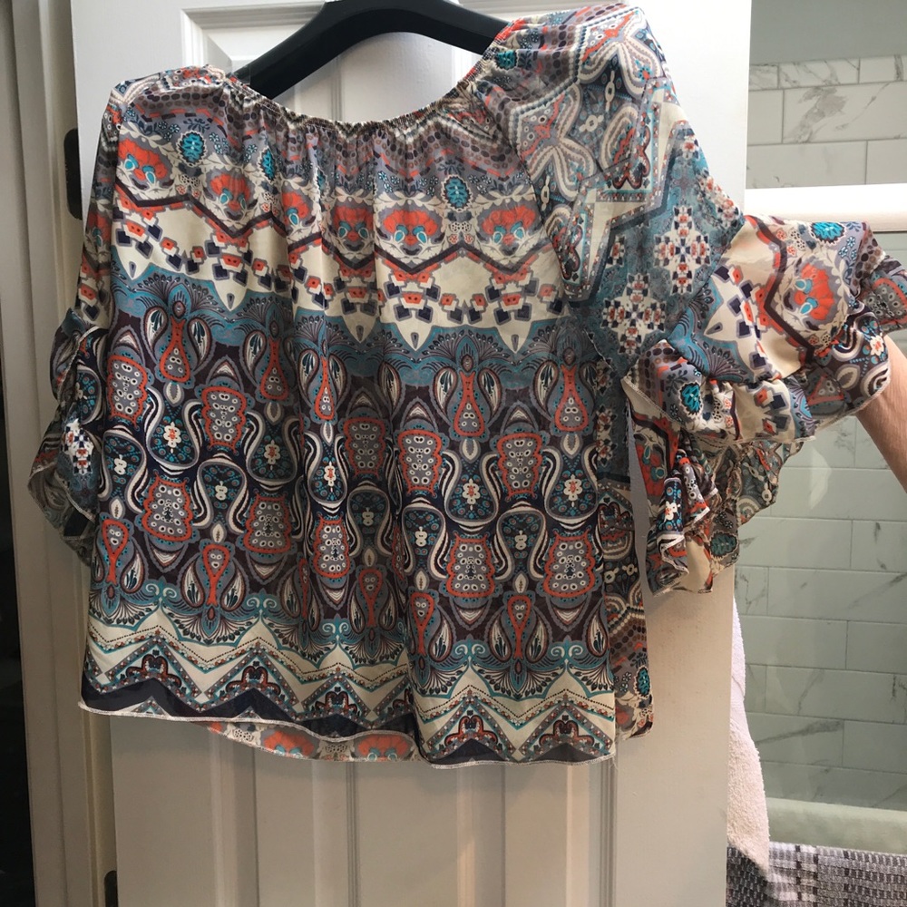 Trinity M Shear off shoulder blouse.